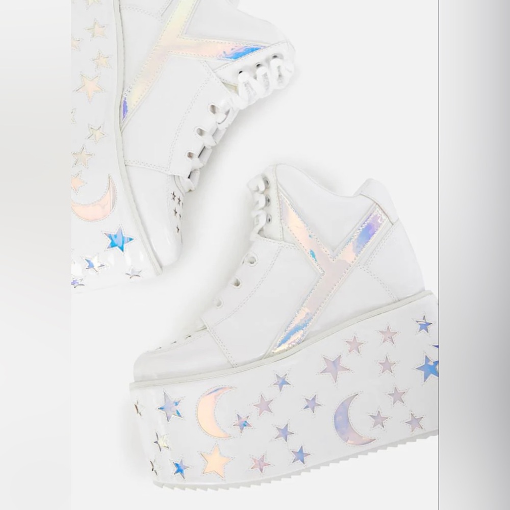 BRAND NEW YRU white star sneakers They Are NOT SOLD! THEY ARE AVAILABLE!